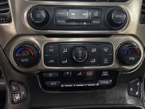 Used 2018 GMC Yukon XL Denali w/ Denali Ultimate Package AWD/4WD image 26
