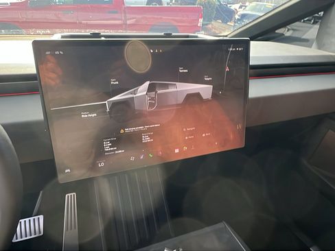 Used 2025 Tesla Cybertruck AWD Crew Cab image 26