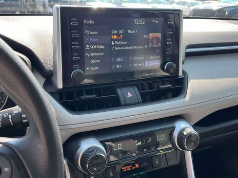 Used 2019 Toyota RAV4 XLE w/ Convenience Package AWD/4WD image 20