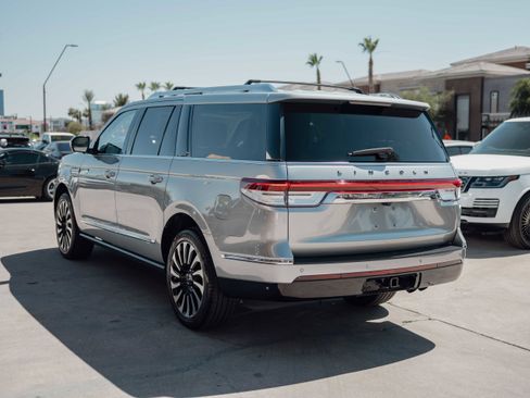 Used 2023 Lincoln Navigator L Black Label AWD/4WD image 6