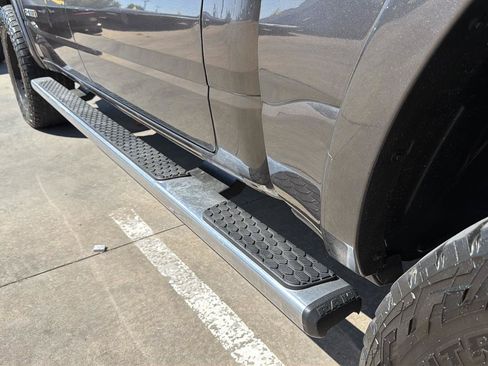 Used 2020 RAM 1500 Laramie AWD/4WD image 42