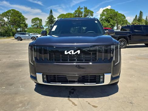 New 2027 Kia Telluride SX Prestige AWD/4WD image 3