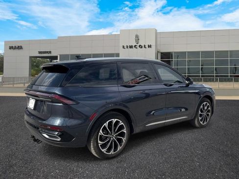 Certified 2024 Lincoln Nautilus Reserve AWD/4WD image 4