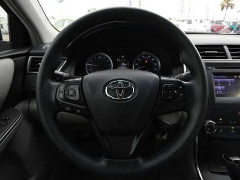 Used 2017 Toyota Camry LE image 11