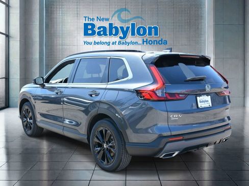 Used 2023 Honda CR-V Sport Touring image 3