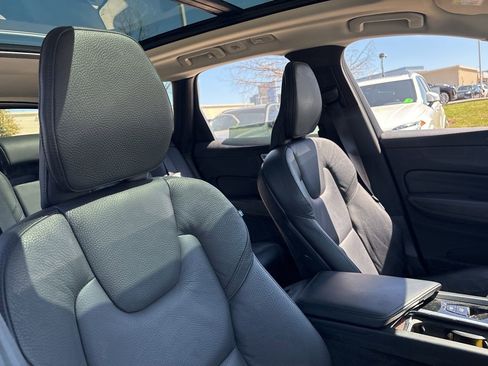 Certified 2023 Volvo XC60 B5 Plus w/ Climate Package image 13