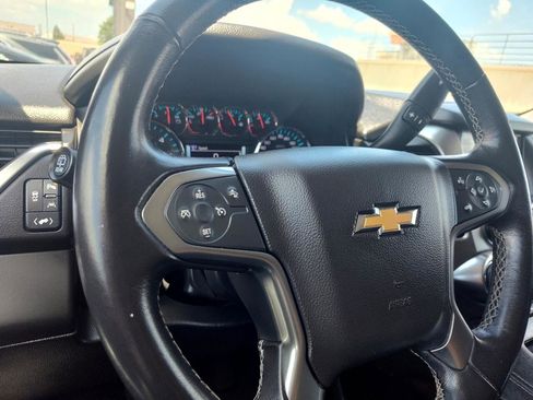 Used 2020 Chevrolet Suburban LT image 15