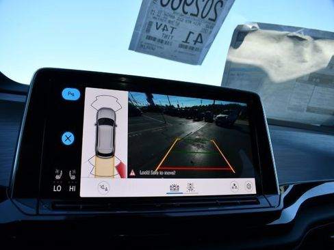 New 2025 Volkswagen Atlas Cross Sport SE image 14