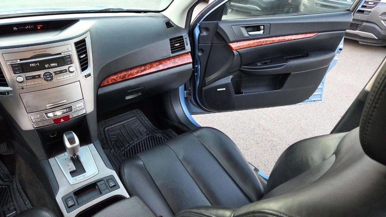Used 2011 Subaru Outback 2.5i Limited AWD/4WD image 33