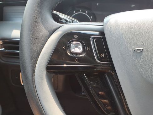 Certified 2022 Lincoln Corsair FWD image 16