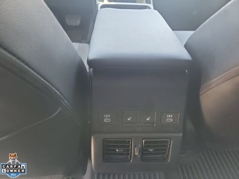 Used 2024 Subaru Solterra AWD/4WD image 24