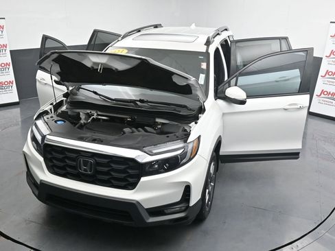 Used 2023 Honda Passport EX-L image 40