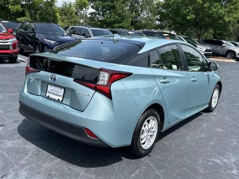 Used 2020 Toyota Prius LE FWD image 4