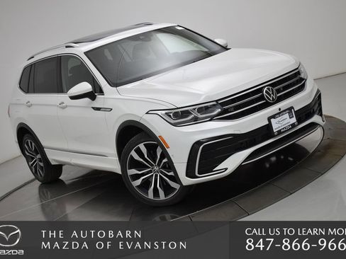 Used 2022 Volkswagen Tiguan SEL R-Line image 2