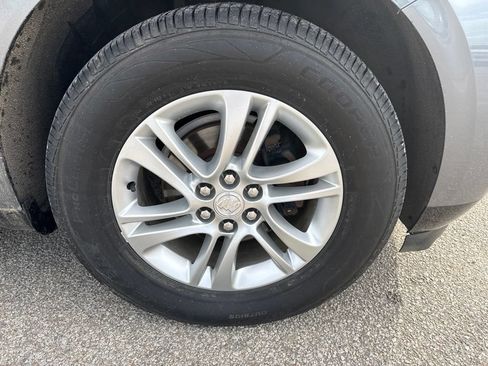 Used 2018 Buick Enclave Essence FWD image 6