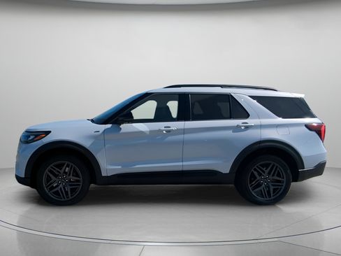 New 2026 Ford Explorer ST-Line image 15