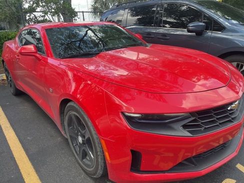 Used 2021 Chevrolet Camaro LT image 2