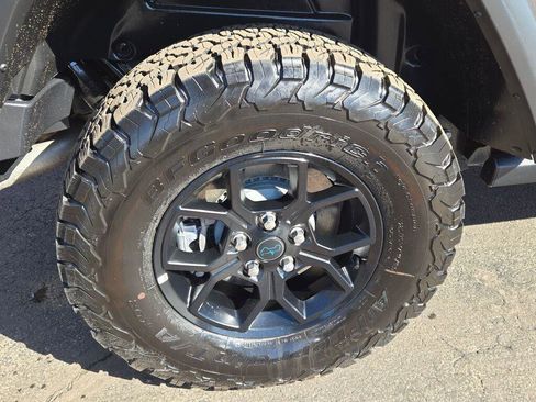 Used 2025 Jeep Wrangler Willys image 10
