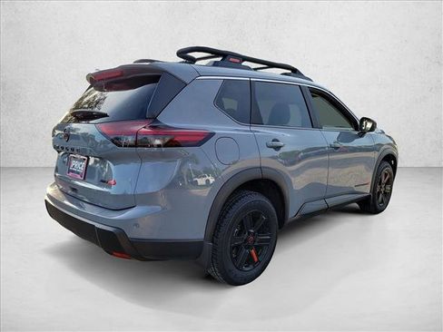 Used 2025 Nissan Rogue SV AWD/4WD image 5