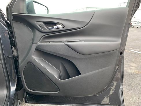 Used 2022 Chevrolet Equinox LT image 9