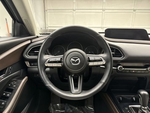 Used 2022 MAZDA CX-30 AWD 2.5 S w/ Premium Package image 12