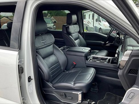 Used 2025 Ford F450 Platinum AWD/4WD image 16