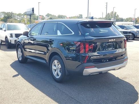 New 2026 Kia Sorento LX image 4