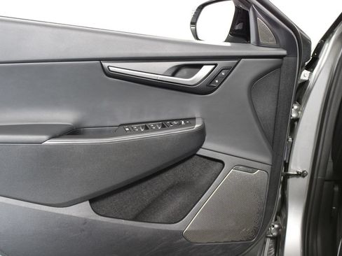 Used 2023 Kia EV6 Wind RWD image 6