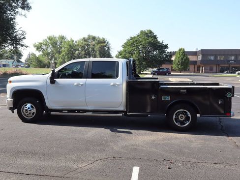 Used 2022 Chevrolet Silverado 3500 LT AWD/4WD image 9