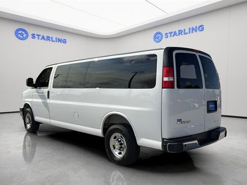 Used 2025 Chevrolet Express 3500 LT w/ LT Preferred Equipment Group image 5