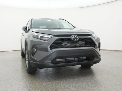 New 2025 Toyota RAV4 XLE image 31