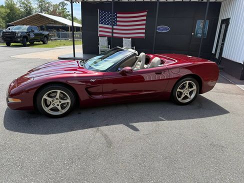Used 2003 Chevrolet Corvette Convertible w/ Preferred Equipment Group1 image 4