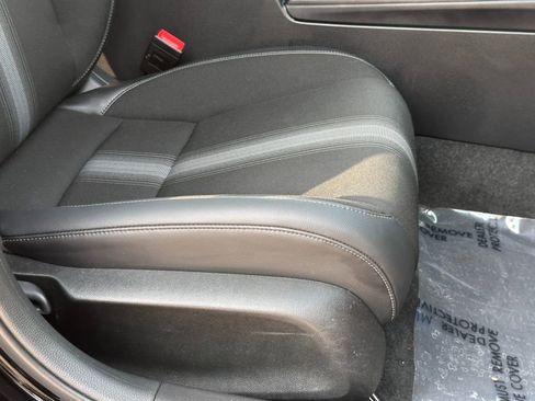 Used 2023 Honda Civic Sport image 10