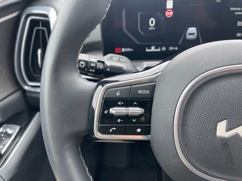 Certified 2025 Kia Sorento SX image 8