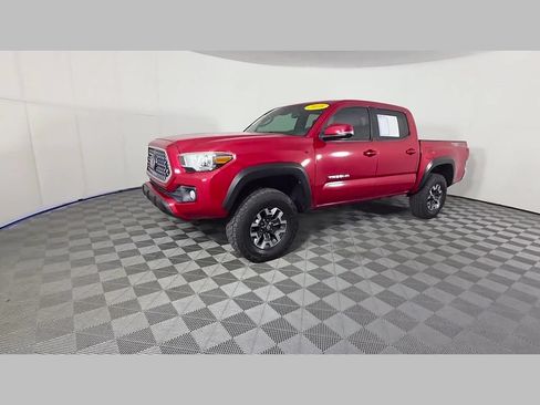 Used 2018 Toyota Tacoma TRD Off-Road AWD/4WD image 46