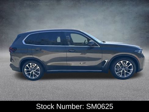 New 2026 BMW X5 xDrive50e w/ Climate Comfort Package AWD/4WD image 6