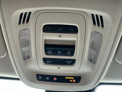 Used 2023 Buick Envision Avenir AWD/4WD image 51