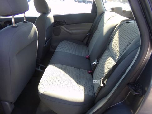 Used 2006 Ford Focus SE image 18