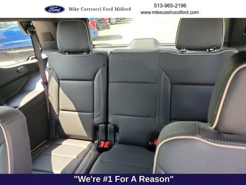 Used 2025 Chevrolet Tahoe Premier AWD/4WD image 24
