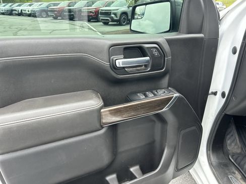 Used 2022 Chevrolet Silverado 1500 RST w/ LPO, Dark Essentials Package AWD/4WD image 18