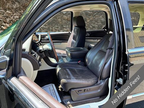 Used 2011 Cadillac Escalade Platinum AWD/4WD image 20