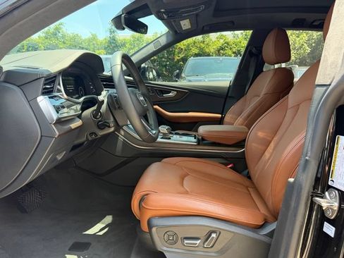 Used 2025 Audi Q8 Prestige AWD/4WD image 12