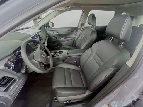 New 2026 Nissan Rogue SV FWD image 13