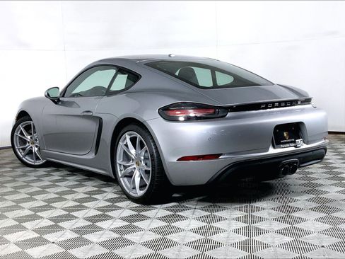 Used 2025 Porsche 718 Cayman RWD image 3