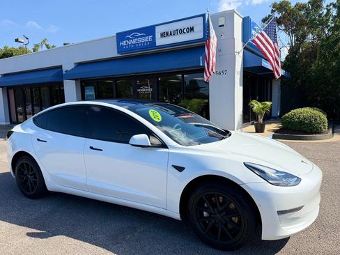 Used 2019 Tesla Model 3 Standard Range Plus RWD image 18