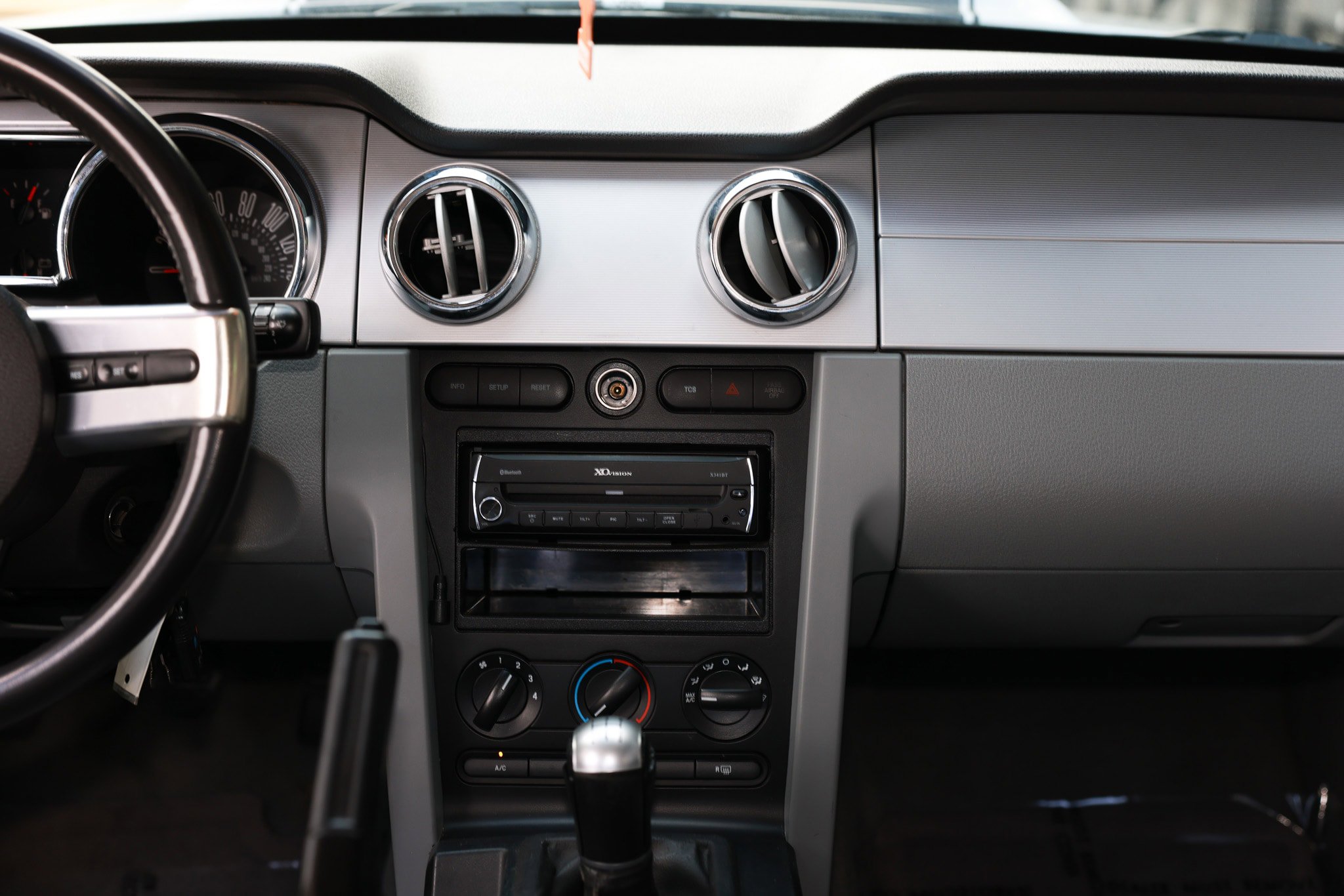 Used 2006 Ford Mustang GT Premium RWD image 38