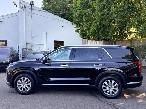 Used 2023 Hyundai Palisade SEL w/ Cargo Package AWD/4WD image 3