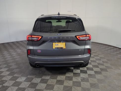 Used 2023 Ford Escape ST-Line w/ Tech Pack #1 AWD/4WD image 9