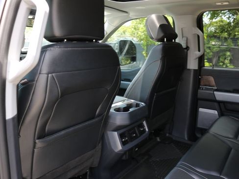 Used 2024 Ford F250 Lariat w/ Lariat Ultimate Package AWD/4WD image 18