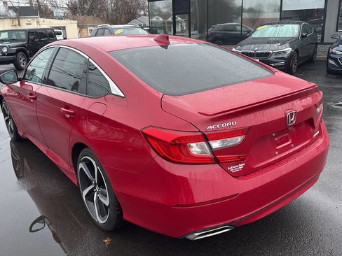 Used 2018 Honda Accord Sport image 5